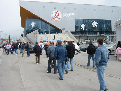 Auf dem Weg zur Olympia Halle in Innsbruck